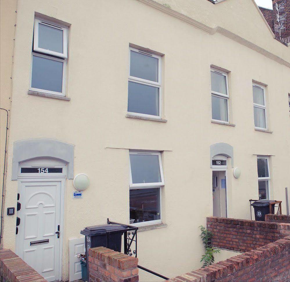 Bristol Serviced Lets - 152/154 Bath Road Екстериор снимка